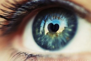 loving eye